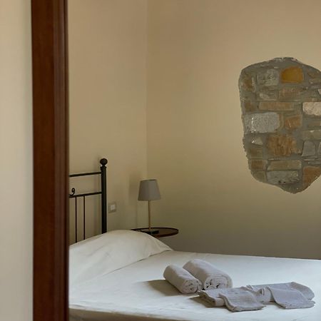 Agriturismo Piano Di Andrea Ostigliano Экстерьер фото