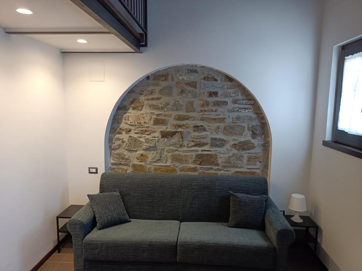 Agriturismo Piano Di Andrea Ostigliano Экстерьер фото