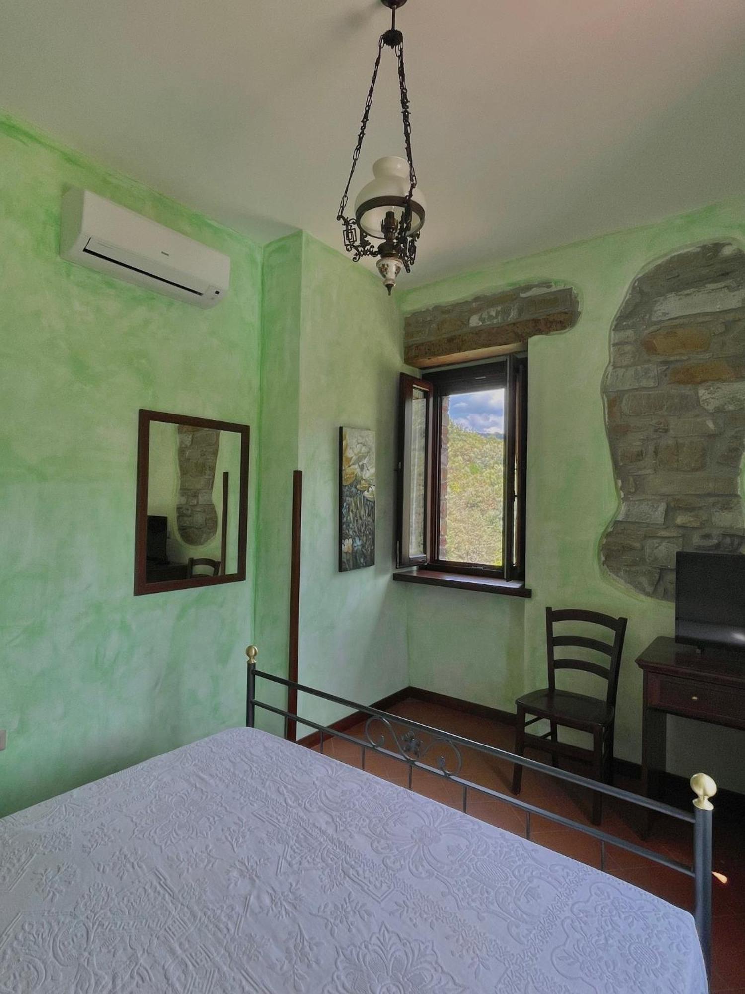 Agriturismo Piano Di Andrea Ostigliano Экстерьер фото